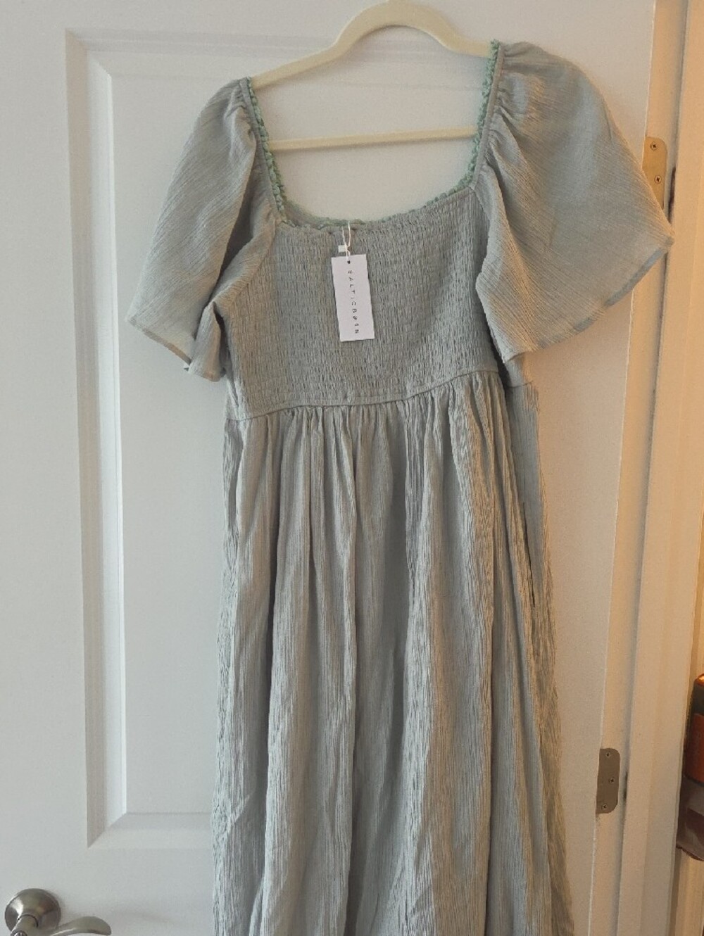 Light Sage Green Maxi Dress with Flutter Sleeves - Picture 6 of 8
